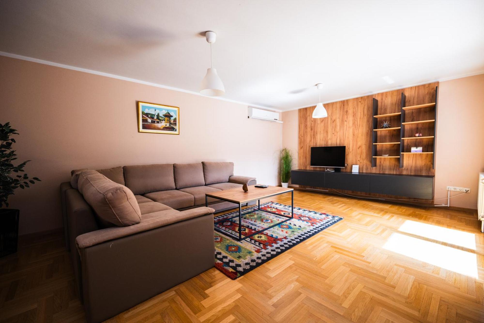 Spacious & Modern Apartments- Old Town ซาราเยโว ภายนอก รูปภาพ